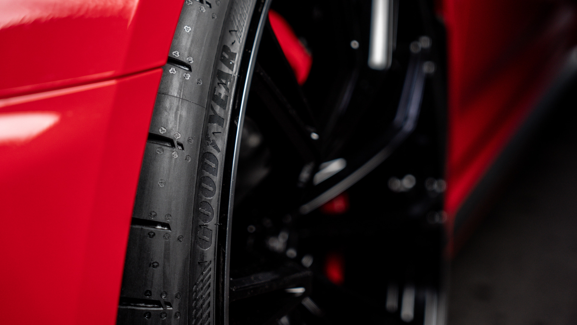 Close-up of rim 